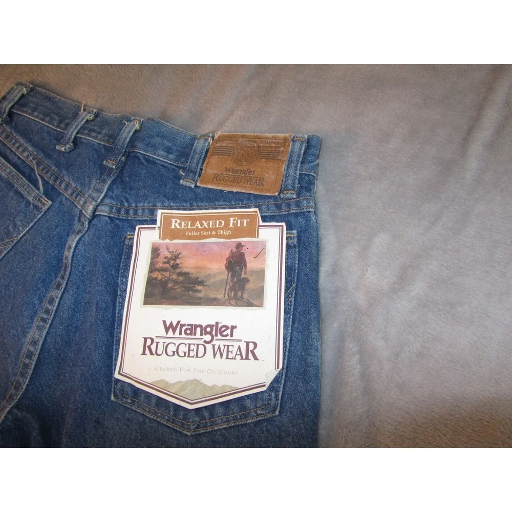 Wrangler Rugged Wear Mens Relaxed Fit Denim Shorts Blue Made in USA 36505AI 29